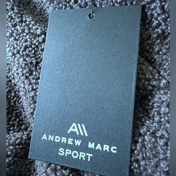 Andrew Marc Sport Women's Faux Poodle Fur Diamond Quilted Puffer Jacket Size:1X - Picture 9 of 12